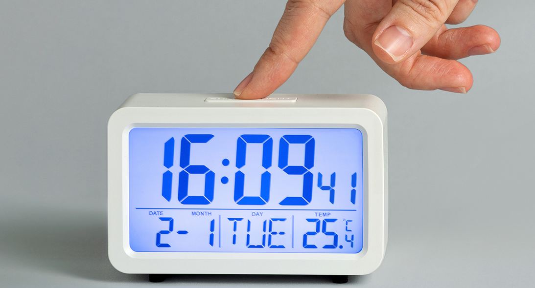 Digitalni stoni lcd sat TO